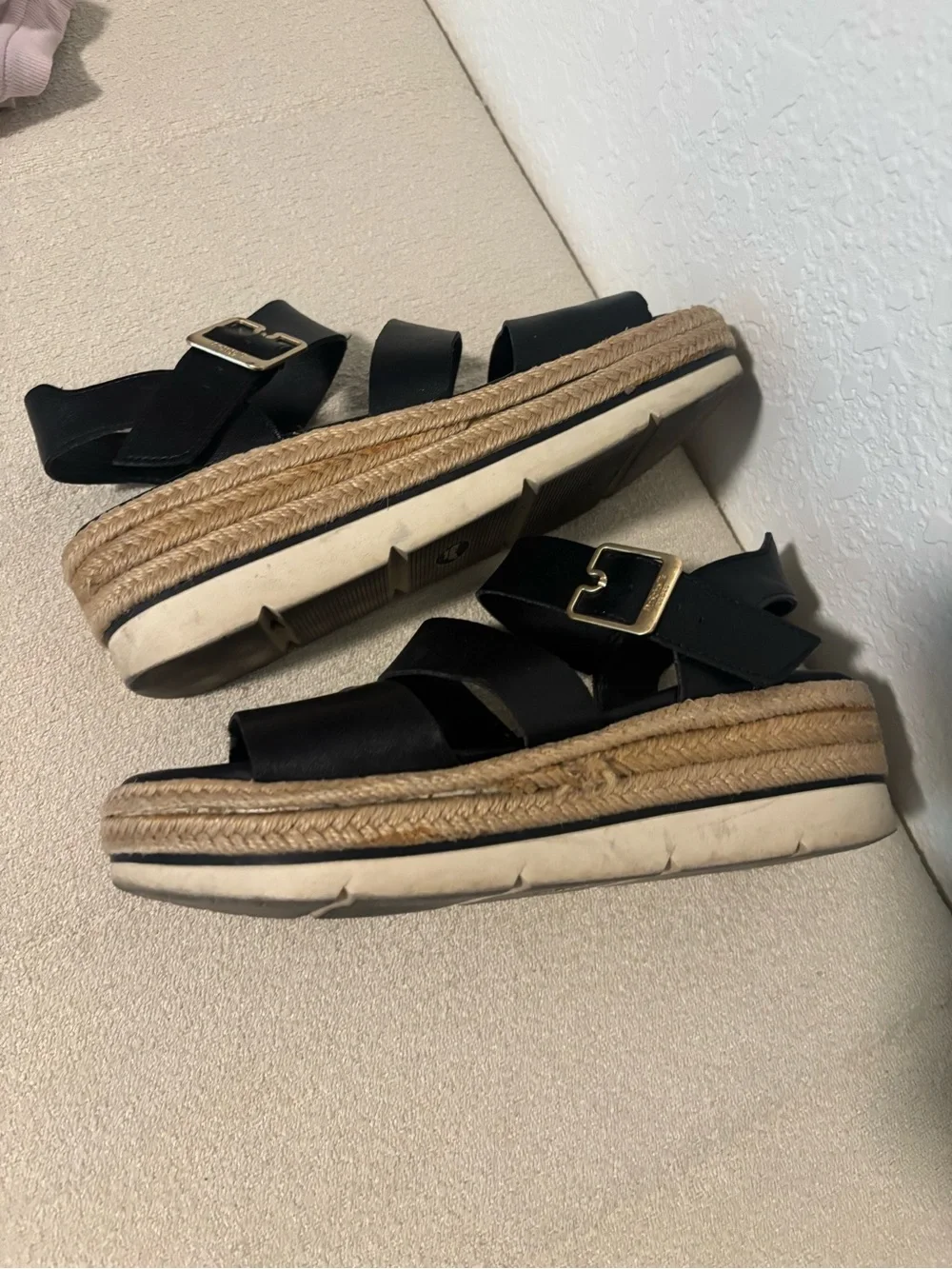 Dr. Scholls three strap